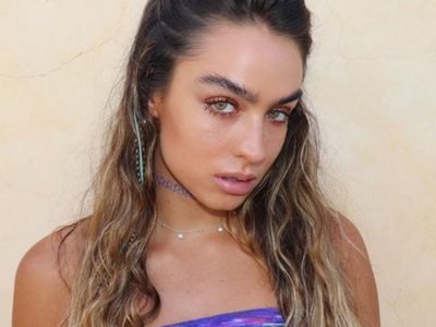 ¡Al natural! Sommer Ray sorprende con un atuendo que la dejó muy expuesta