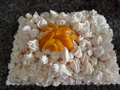 Postre fresco de duraznos sin horno, ideal para lucirte en los días calor y sin esforzarte demasiado