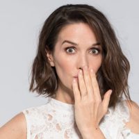“¿Lacio o rulos?”: Natalia Oreiro nos invitó a elegir con una postal que no es de este planeta
