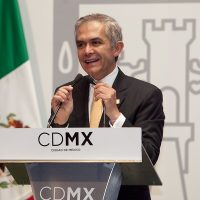 Mancera llama al PRD a trabajar en las reformas federales porque "no funcionan"