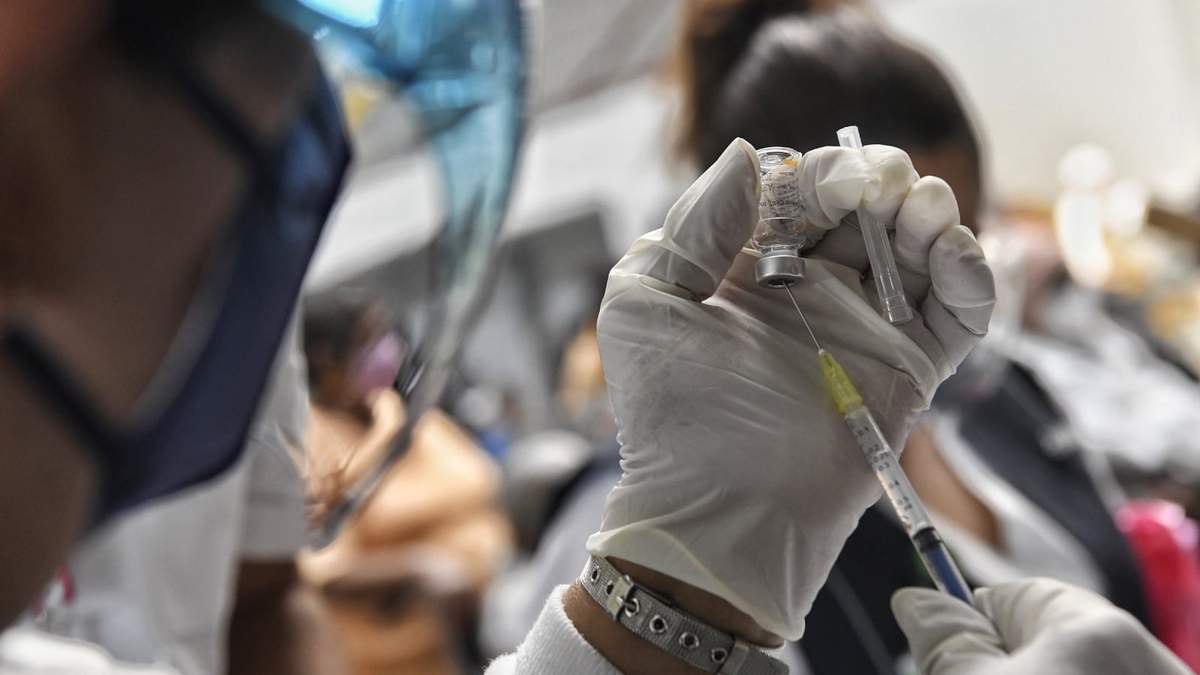 La semana pasada arribaron a México tres millones de dosis de vacunas Sinovac, las cuales serán aplicadas en los próximos días