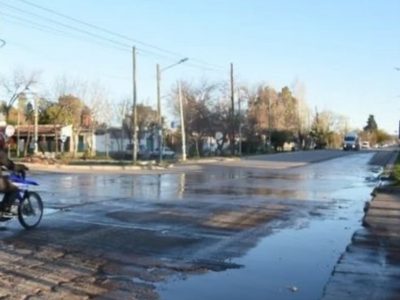 Vecinos del barrio La Sirena siguen a la espera de una solución definitiva a las cloacas colapsadas