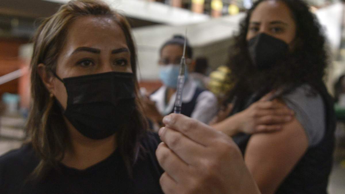 Vacuna a personas de 40 a 49 años