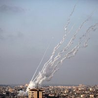 Bombardeos israelíes sobre Gaza dejan al menos 20 palestinos muertos, incluidos nueve niños