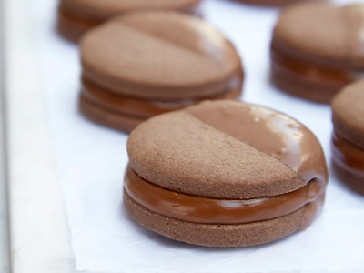 Alfajores de Nesquik sin manteca y muy fáciles: una receta que no vas a parar de hacer para la merienda