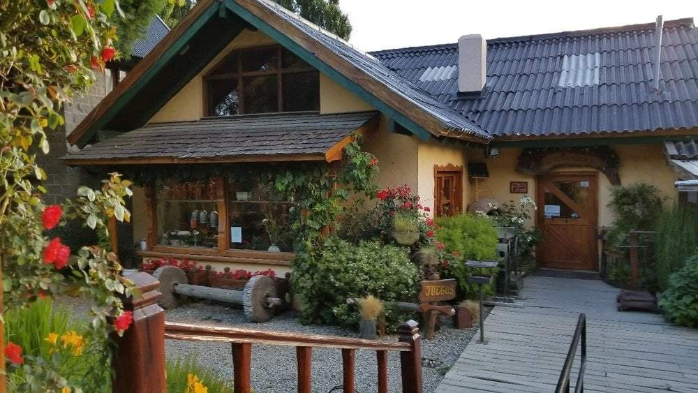 Cocina de montaña y show en vivo. Fuente:(Twitter)