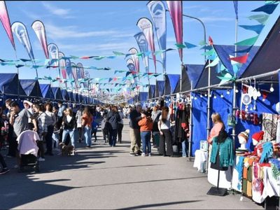 La municipalidad reedita la Feria Neuquén Emprende con entrada gratis en el Jaime de Nevares