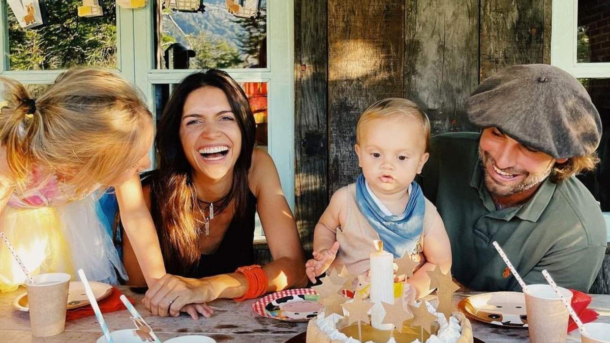 Zaira Nara y su familia. Fuente: (Instagram)