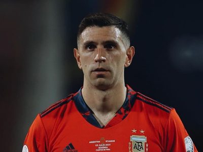 Emiliano "Dibu" Martínez, otra vez polémico: su publicación antes del encuentro con Brasil