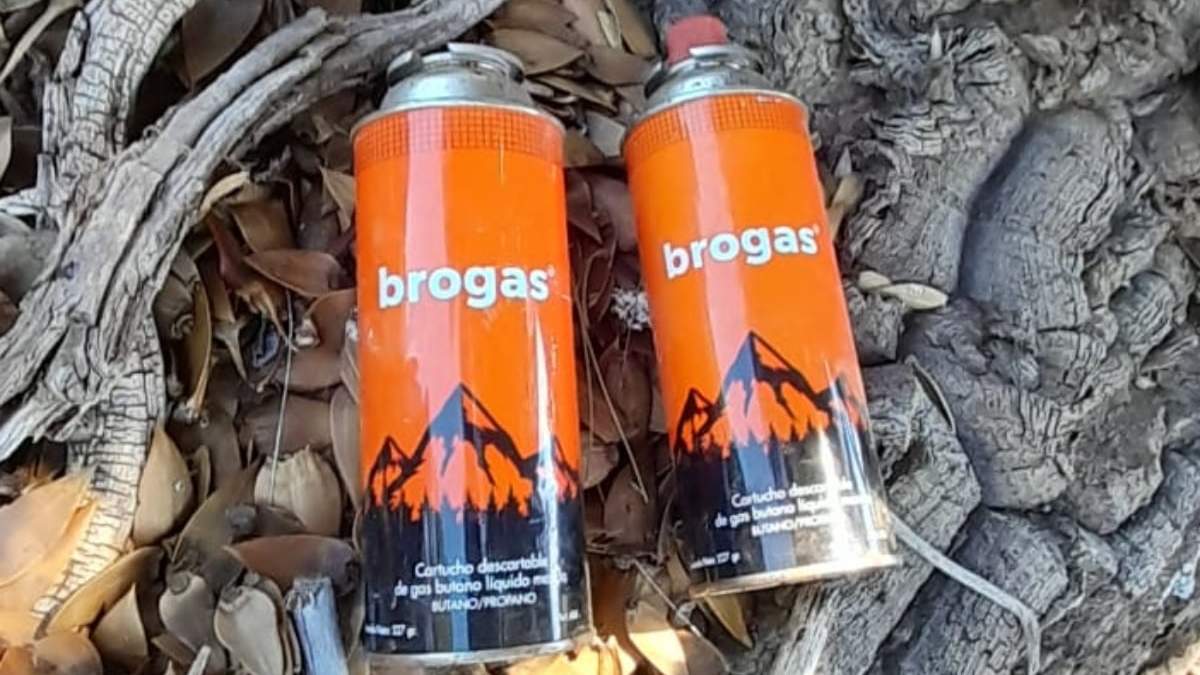 Aparecieron dos garrafas de gas en un mirador de Rucachoroi. Fuente: (LU5)