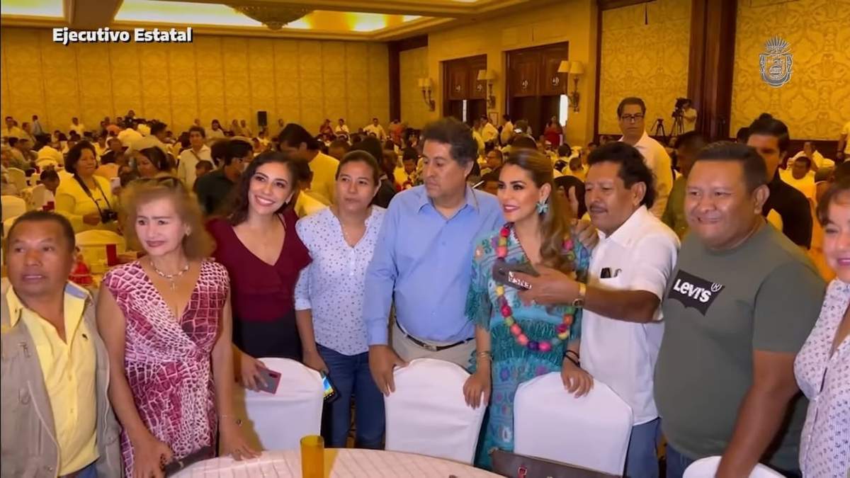 Convivencia de Salgado con periodistas