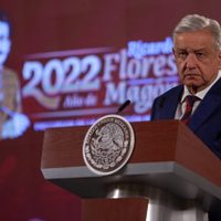 AMLO pide a Walmart, Chedraui y Soriana respetar precio acordado de mil 39 pesos a canasta básica