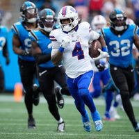 Los Bills derrotan a los Panthers 40-9; Josh Allen consiguió tres touchdowns