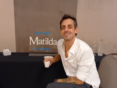 Agustín "Soy Rada" Aristarán será la temible Tronchatoro en Matilda, el musical: "Estoy super feliz"