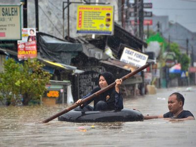 Inundaciones en Indonesia dejan decenas de fallecidos y miles de evacuados
