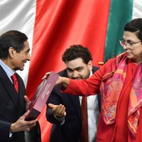 Presupuesto 2024 prioriza programas sociales y obras, pero relega derechos humanos