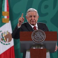 AMLO agradece a Slim por asumir el costo del tramo colapsado de la Línea 12 que construyó Carso
