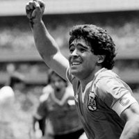 Duelo nacional por Diego Maradona: qué actividades fueron suspendidas en el decreto