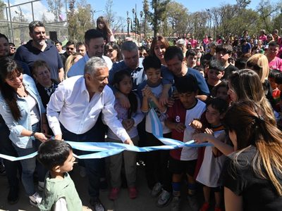 En medio de la crisis, Cornejo sale a presumir gestión