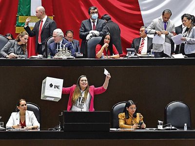 Vía la Corte, buscan detener "Plan B" de la Reforma Electoral