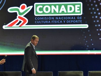 El séquito policiaco de Alfredo Castillo