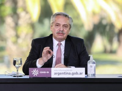 El Gobierno decretó 5 días de Duelo Nacional por los más de 100 mil fallecidos por coronavirus