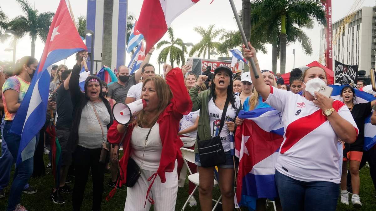 En Miami, Florida, se registraron protestas de apoyo a los manifestantes en Cuba