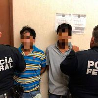 Presuntos 'orejas” del gobierno de Astudillo son detenidos con armas y una camioneta blindada