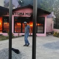Quema una capilla de la santa muerte “por órdenes de Dios”