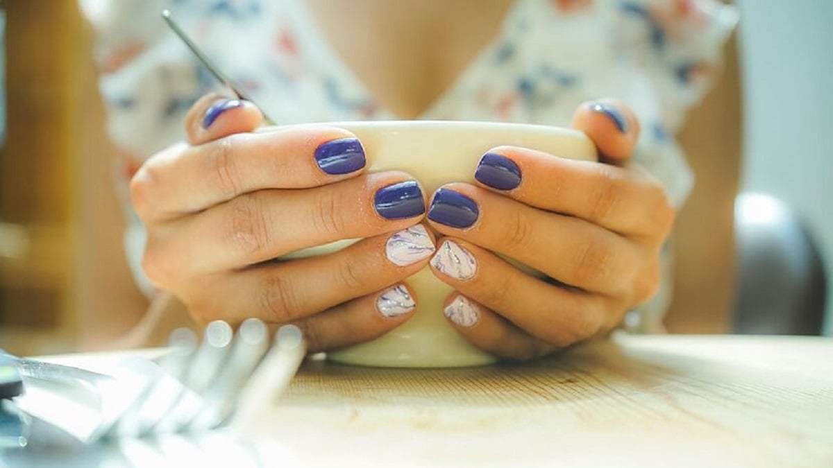 Diseños de Nail Art coloridas. Fuente: (X)