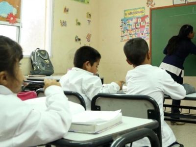 Proponen crear un plus salarial para "premiar" a docentes con alta tasa de asistencia