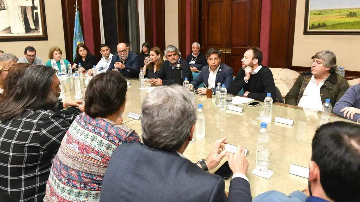 Los trabajadores estatales mantienen abiertas las paritarias bonaerenses. Fuente: (Twitter)