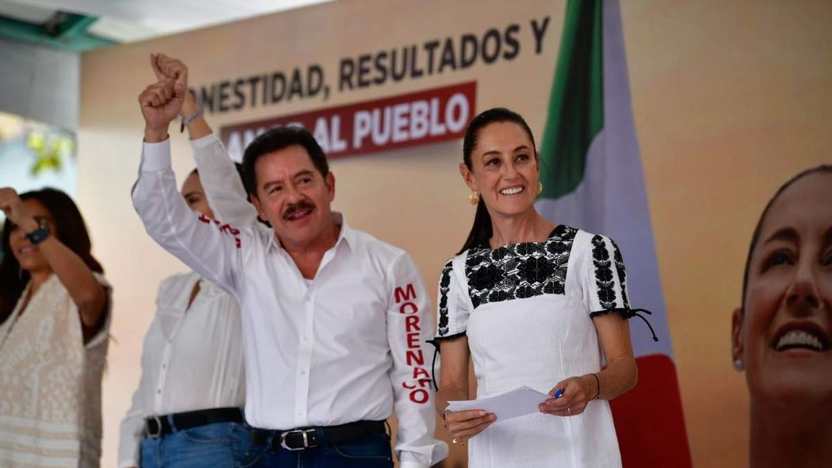 Ignacio Mier, coordinador de los diputados federales de Morena, y la candidata Claudia Sheinbaum