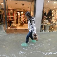 Fuerte temporal deja nueve muertos en Italia y a Venecia inundada (Videos)