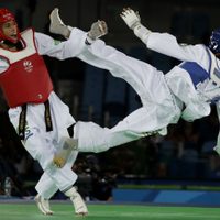 Los mexicanos Itzel Manjarrez y Carlos Navarro pasan a semifinales de taekwondo
