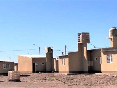 Usurparon viviendas en Añelo: “La ciudad está colapsada, no hay más espacio”