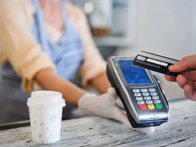 Estafaron a una jubilada con su tarjeta de débito pero la fiscalía frenó la investigación