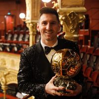 Leo Messi alza su séptimo Balón de Oro y se reafirma como máximo ganador de ese trofeo