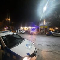 Por una supuesta deuda, dos hombres terminaron a las piñas y la Policía los demoró