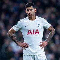 Tras la derrota en el clásico: la polémica que protagonizó Cuti Romero en la Premier League