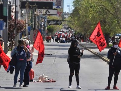 Organizaciones sociales vuelven a bloquear la avenida Argentina