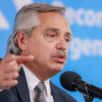 Alberto Fernández acompaña el despliegue de las mil obras