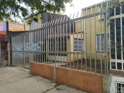 Con solo así podés limpiar las rejas de la puerta de tu casa o ventana y dejarlas como nuevas