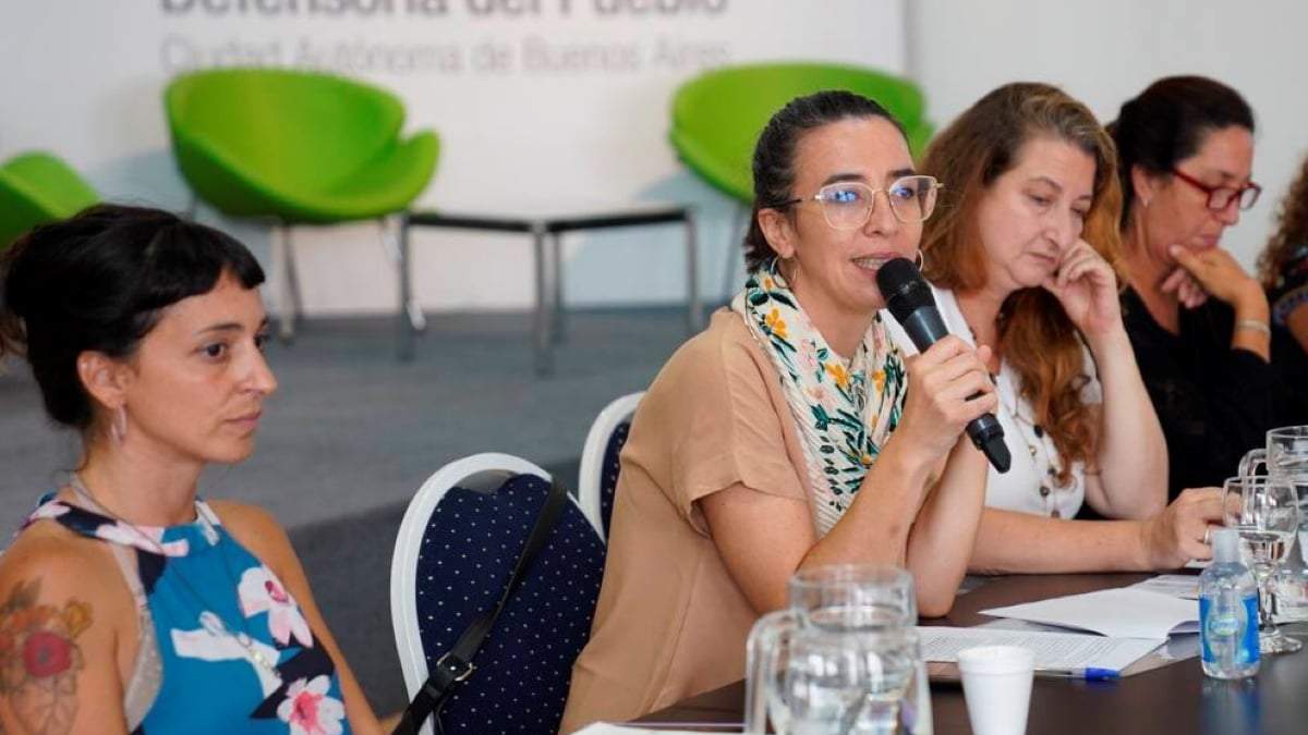 Pilar Escalante y otras representantes de las instituciones pertinentes. Fuente: (Twitter)