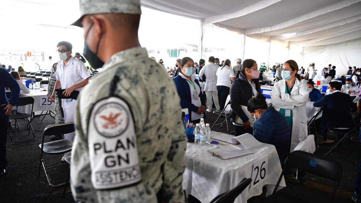Aplicación de la vacuna contra covid-19 en Iztapalapa