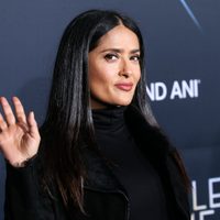 “¿Qué piensan?”: Salma Hayek sorprendió a sus fans con un filtro que la cambió por completo