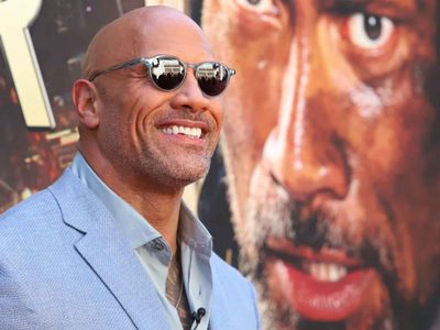 ¡OMG! Dwayne Johnson “La Roca” y el inesperado regalo que le hizo a una de sus fans