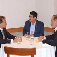 Corral y Yunes acuerdan llevar reclamo de deuda a la Conago