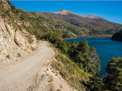 Parque Nacional Lanín: operativo de emergencia por caída de piedras en la Ruta 62