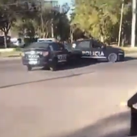 Chocaron dos patrullas durante una persecusión a una moto
